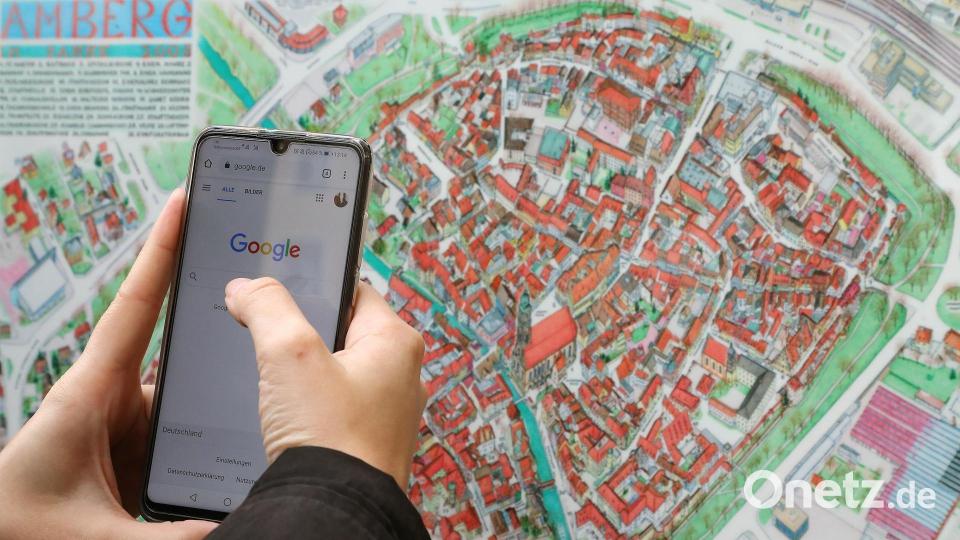 Behördengänge erledigen, einen Parkplatz finden oder eine Busverbindung prüfen: In einer Smart City reicht dafür ein Smartphone. Bild: Wolfgang Steinbacher