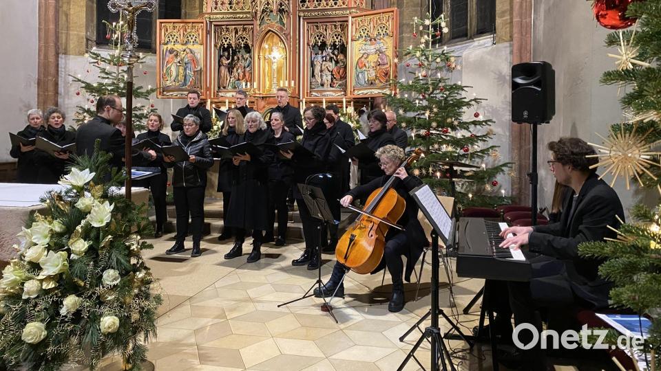 Bei seinem Konzert &quot;Music of Stillness&quot; wurde das Vocanthus-Ensemble bei einigen Werken von Christine Tabken am Violon Cello und Serverin Huf am Piano begleitet. Bild: aub