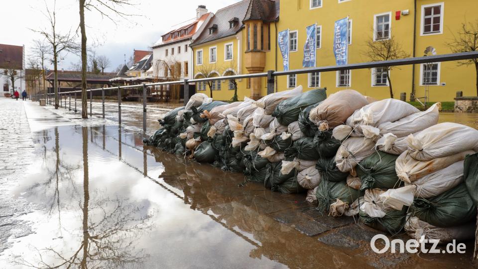 Die Hochwasserlage in Amberg bleibt angespannt. Bild: Wolfgang Steinbacher