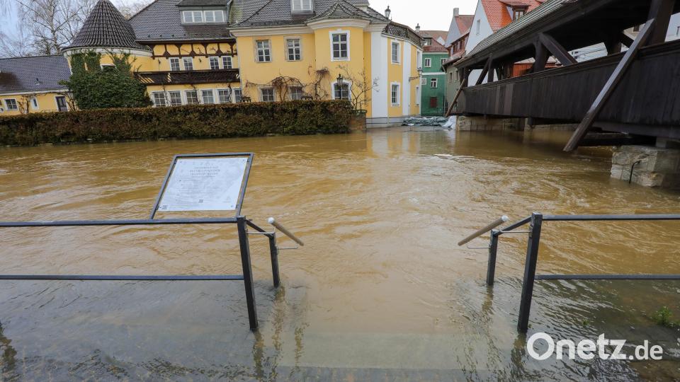 Die Hochwasserlage in Amberg bleibt angespannt. Bild: Wolfgang Steinbacher