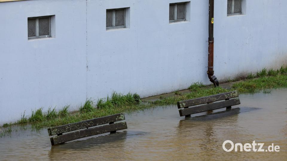 Die Hochwasserlage in Amberg bleibt angespannt. Bild: Wolfgang Steinbacher