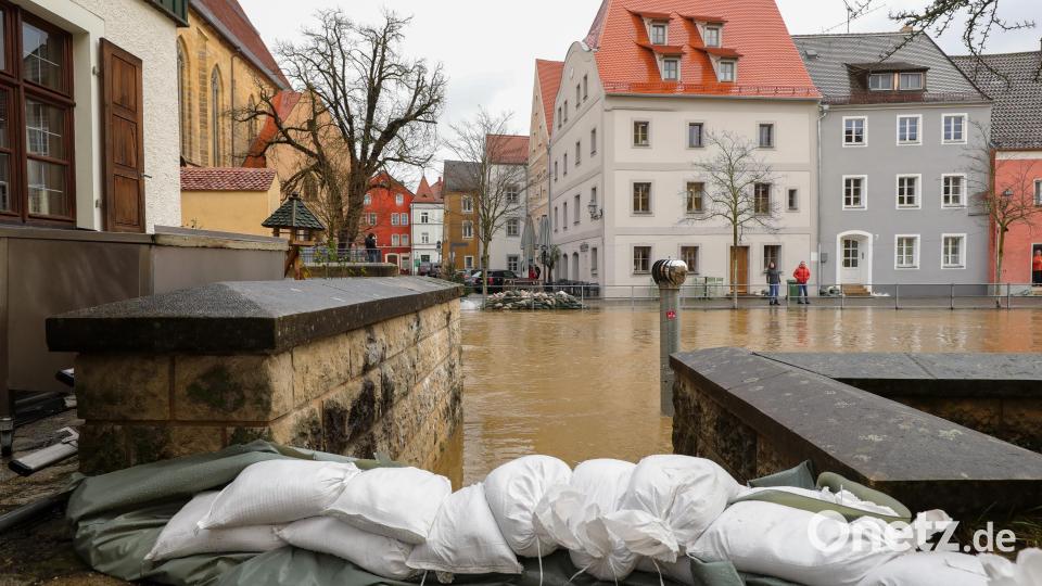 Die Hochwasserlage in Amberg bleibt angespannt. Bild: Wolfgang Steinbacher