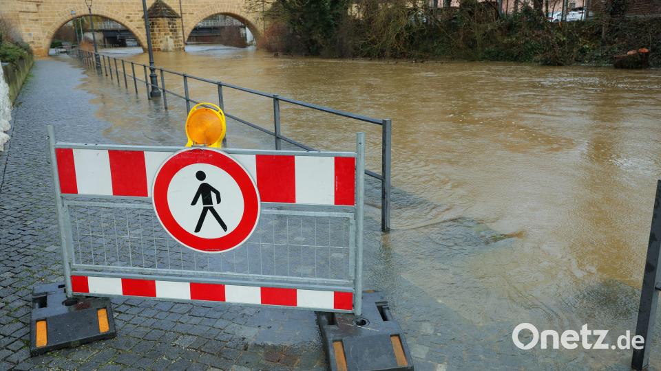 Die Hochwasserlage in Amberg bleibt angespannt. Bild: Wolfgang Steinbacher
