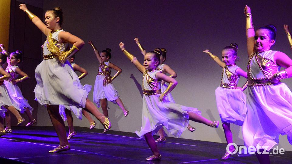 Die Kindergarde "Unlimited Motion" mit ihrem Showtanz "Götter auf dem Olymp". Bild: Kunz