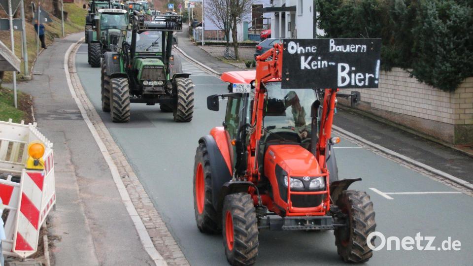 &quot;Ohne Bauern kein Bier!&quot; Die Landwirte wiesen auf mögliche Folgen der aktuellen Politik hin. Bild: sne
