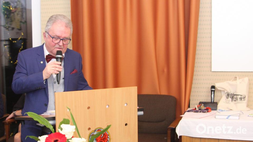 Bürgermeister Toni Dutz freute sich über guten Besuch beim Neujahrsempfang im Rathaus. Bild: wro