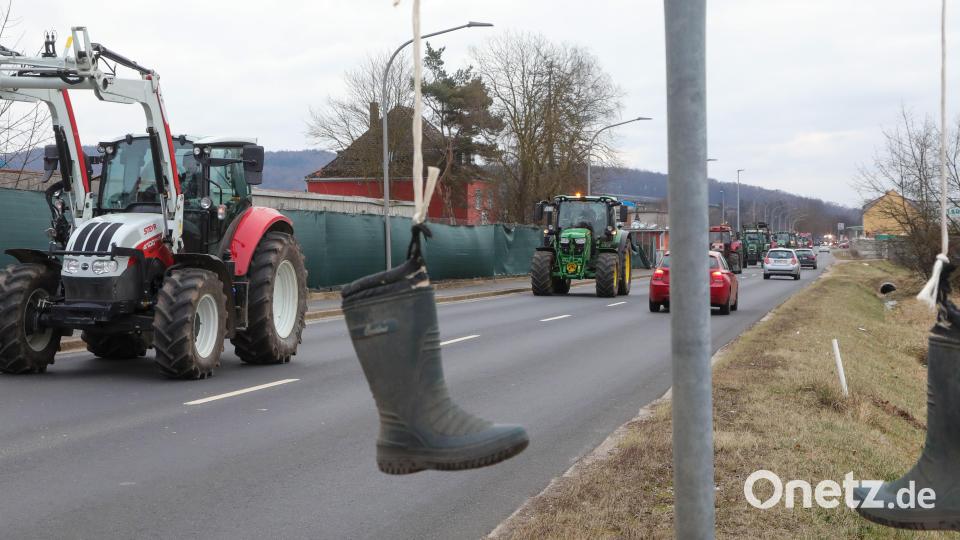 Am Montag hingen die Bauern ihre Stiefel an den Nagel. Bild: Wolfgang Steinbacher