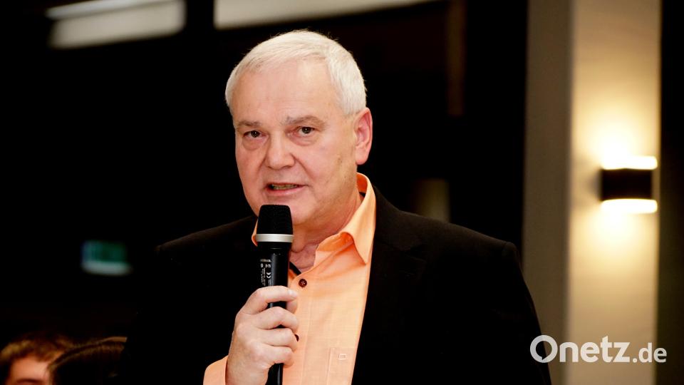 Die stattliche Zahl von rund 150 Bürger durfte Bürgermeister Günter Kopp zum Neujahrsempfang im Bürgersaal begrüßen. Bild: bkr
