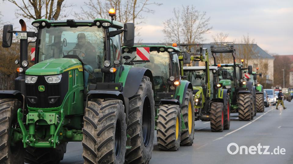 Der bundesweite Bauernprotest sorgte für Verzögerungen auf den Straßen. Bild: Wolfgang Steinbacher