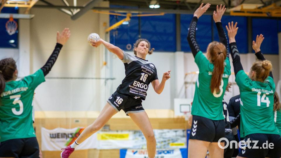 Tina Lottner unwiderstehlich: Sie Traf 12 Mal für den HV gegen die SG Rohr. Bild: Günter Uschold