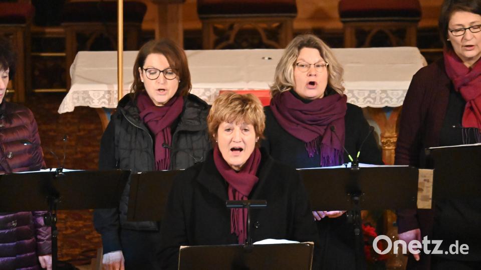 Die Eschenbacher Musikerin Uschi Steppert singt sich in die Herzen ihres heimatlichen Publikums. Bild: kki