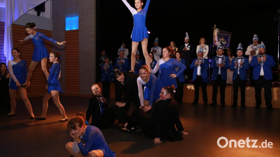 Die Jugendgarde verzauberte mit dem Showtanz das Publikum Bild: egl