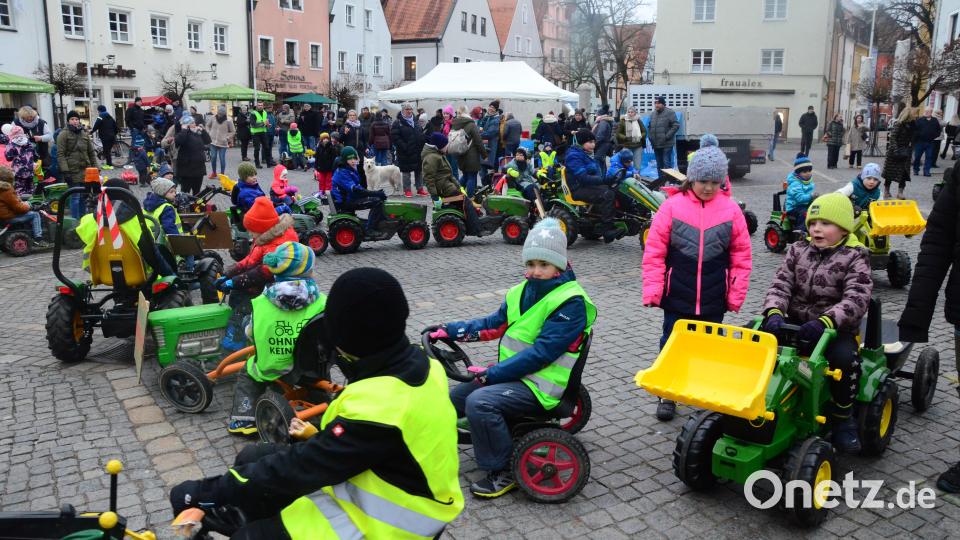 Kinder-Protest in der Fußgängerzone. Bild: Kunz
