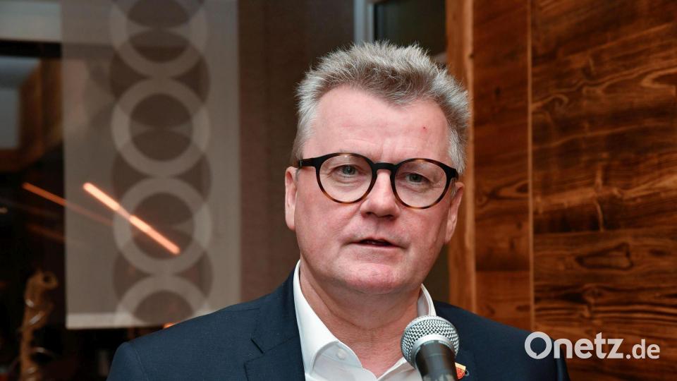 Bürgermeister Michael Göth war am Sonntag, 14. Januar, zur Stimmabgabe in der Pestalozzi-Grundschule an die Wahlurne gerufen. Archivbild: Petra Hartl