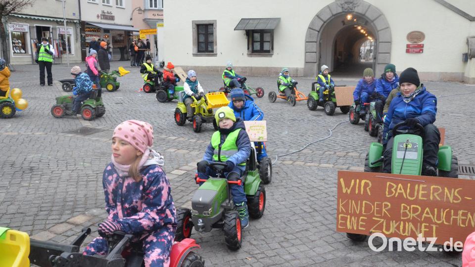 Kinder-Protest in der Fußgängerzone. Bild: Kunz