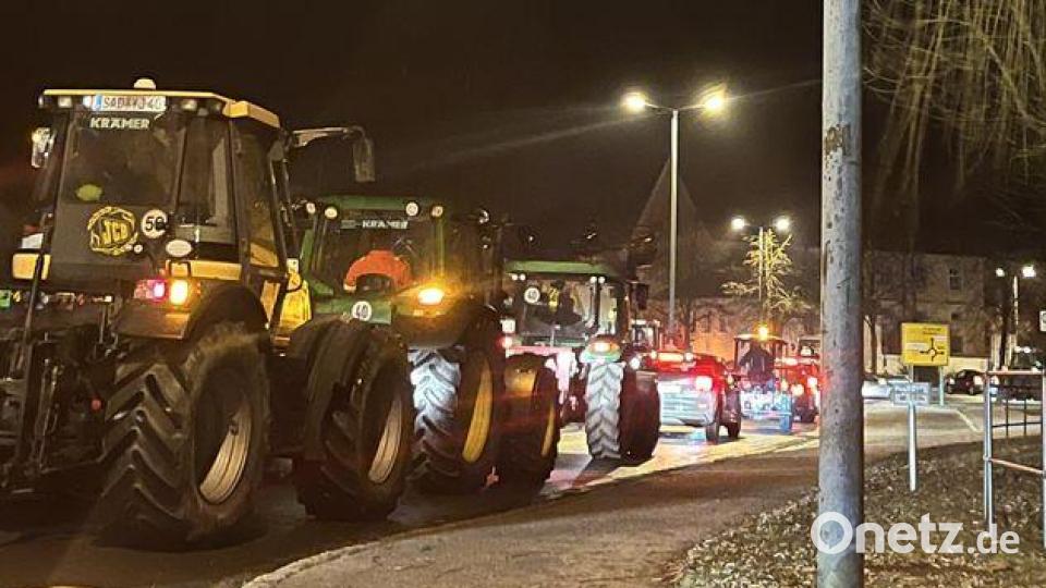 Der Fahrzeugkorso erreichte am Samstagabend auch Neunburg vorm Wald. Bild: frd