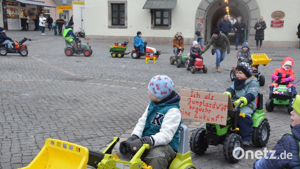 Kinder-Protest in der Fußgängerzone. Bild: Kunz