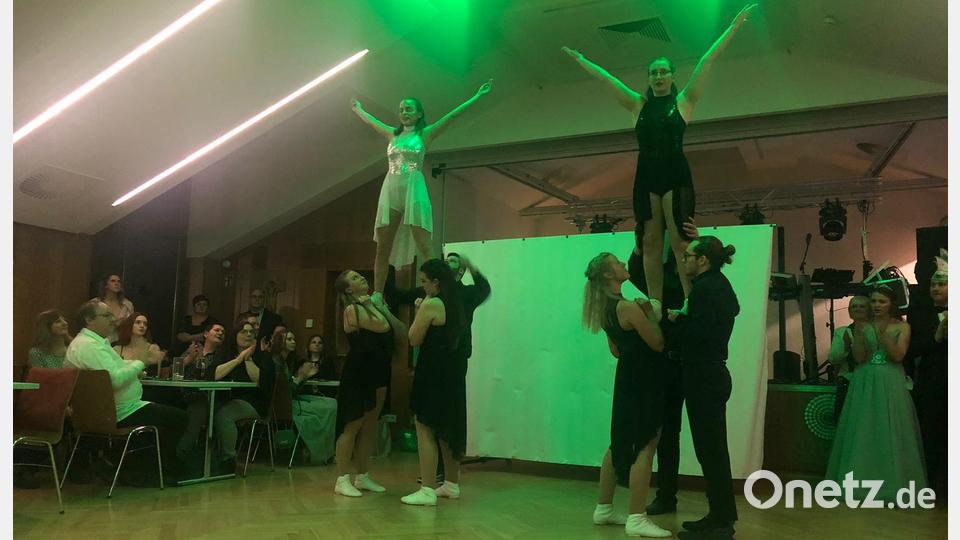 Das Showtanzensemble hatte fleißig trainiert und überzeugte mit ihrer Show. Bild: Hammerleser Faschingsverein