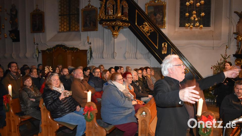 Chorleiter Richard Waldmann Bild: rgr