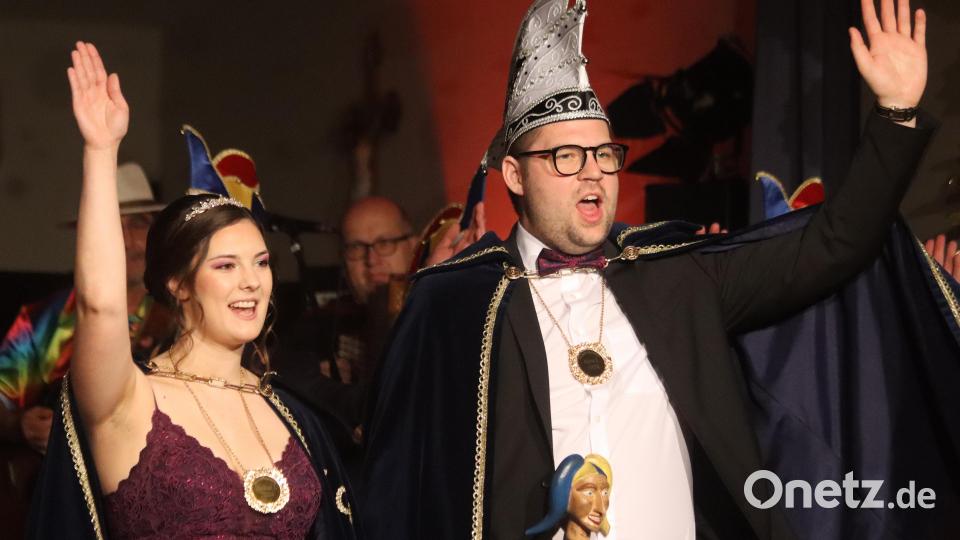 Das Prinzenpaar Selina I. und Alex I. wies in der Proklamation vor allem auf das richtige Verhalten der Untertanen hin. Bild: mfh