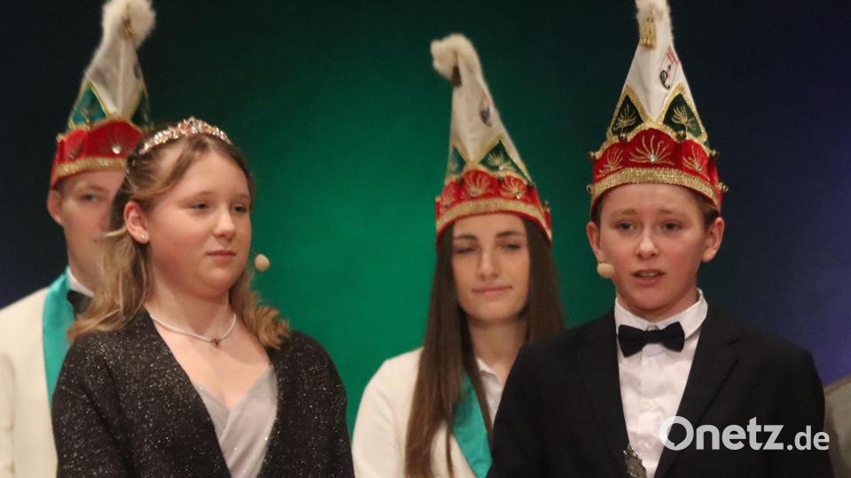 Das amtierende Auerbacher Prinzenpaar, Fanny I. und Johannes I., haben als Gardetänzerin bzw. als Büttenredner schon Faschingserfahrung gesammelt. Bild: mfh