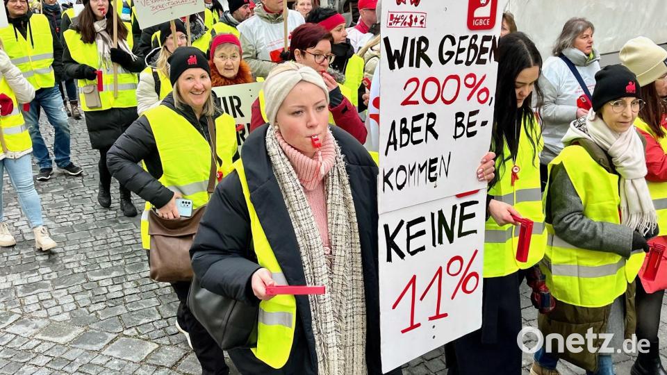 200 Prozent geben, aber keine 11 Prozent Erhöhung der Vergütung bekommen – geht gar nicht, findet diese streikende Synlab-Mitarbeiterin. Bild: Gabi Schönberger