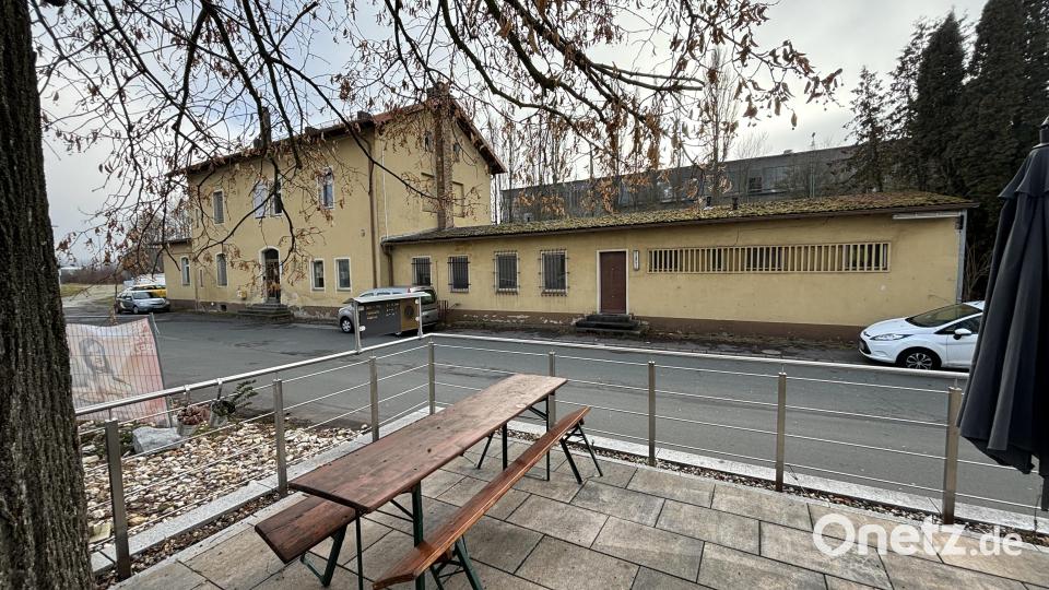 Von der Terrasse des Bistros entsteht eine Sichtbeziehung zur Bahnhofsgastronomie. Bild: ge