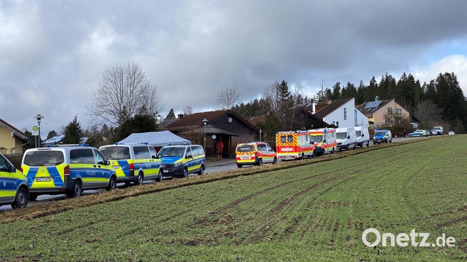 Die Polizei war mit einem Großaufgebot im Einsatz. Bild: Silas Stein/dpa