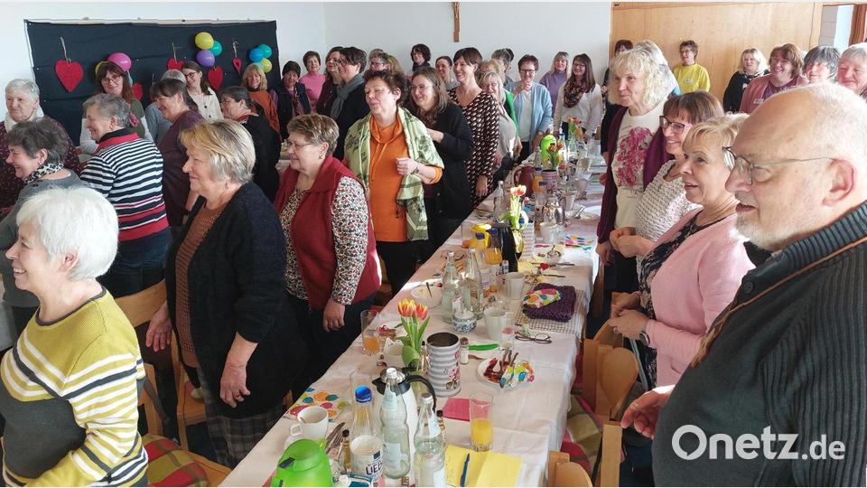 Die KLB Wernersreuth freute sich beim 20. Frauenfrühstück über einen vollen Saal. Bild: Brigitte Meyer/exb