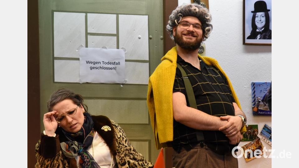Quirin Großschädel gefällt sich gut als Adeliger. Gräfin Odette ist da anderer Auffassung. Bild: nag