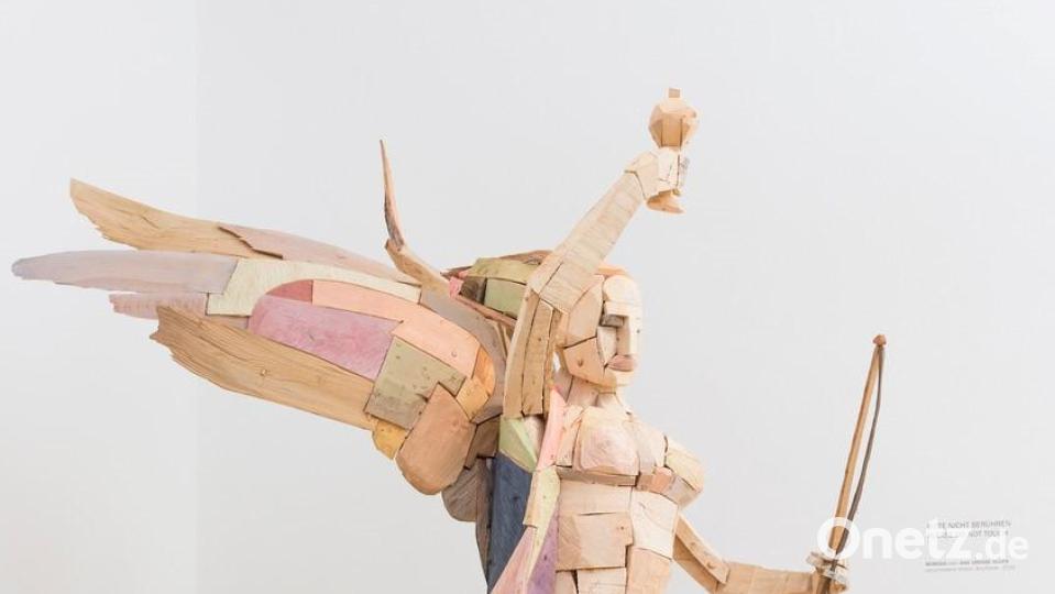 Engelskulptur „Nemesis&quot; heißt dieses Werk von Michael Lauss. Bild: M. Lauss/exb