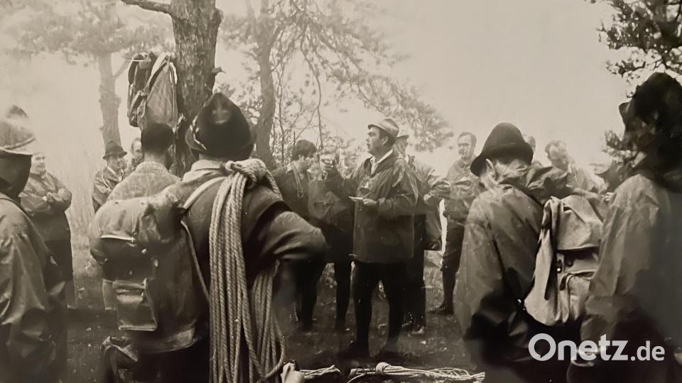 Übung der Bergwacht Amberg in früheren Zeiten. Bild: Archiv Erhardt Cramer, Bergwacht Amberg/exb