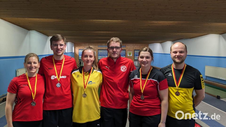 Die Besten im Tandem-Wettbewerb (von links): Barbara Rupprecht, Tobias Klingl, Jasmin Plößel, Fabian Plößel, Marie Gradl und Tobias Braun. Bild: ruw