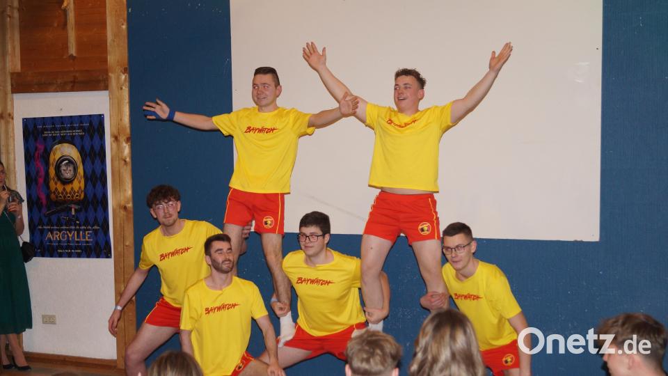 Die Weiherner Spritzboys bei ihrer Show. Bild: slh