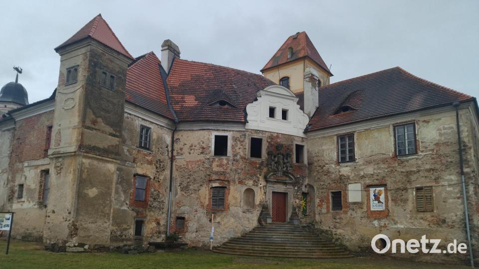 Das Schloss wartet noch auf die Sanierung Bild: Jitka Molnárová/Toristinfo Poběžovice/exb