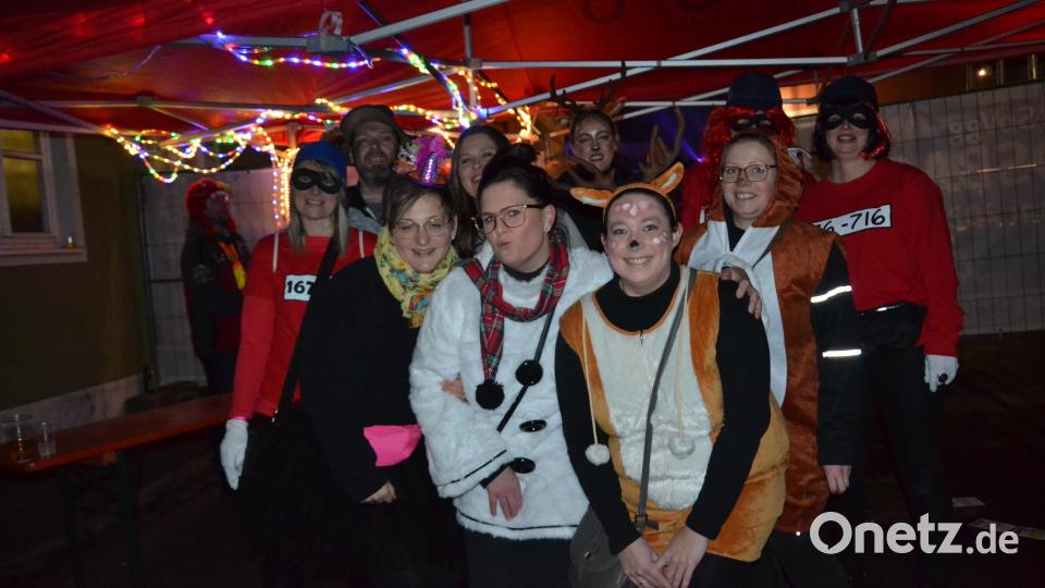 Buntes Faschingstreiben ist am „Naschn Pfinsta“ in Moosbach angesagt. Archivbild: gi