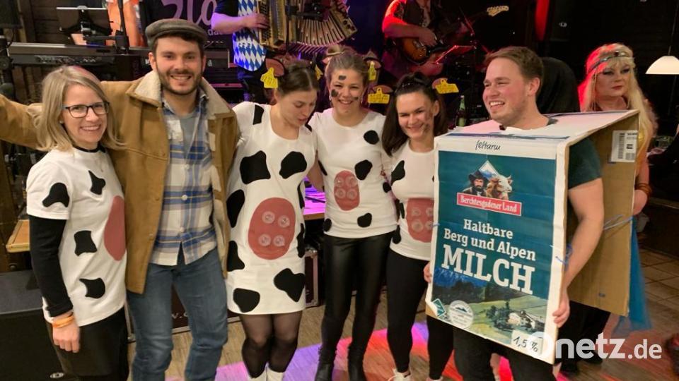 Applaus gibt es für die Bio-Milchkühe aus Dieterskirchen. Bild: rro