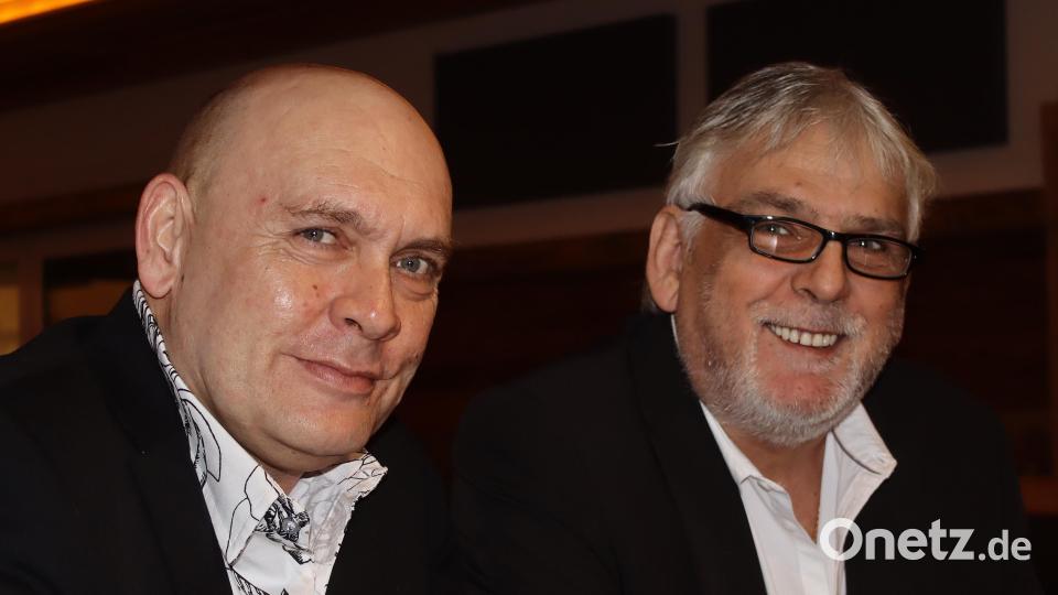 Markus Brehm (links) spendiert am 6. April dem Sulzbacher Kneipen- und Disco-Revival eine Zugabe. Mit dabei ist dann Günther Thöni (rechts) vom Old Bailey. Bild: mfh