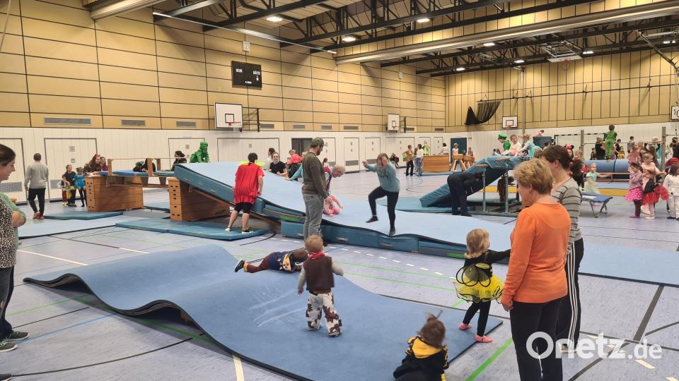 An einer besonderen Turnstunde des TuS Mitterteich durften Kinder maskiert teilnehmen. Bild: TuS Mitterteich/exb