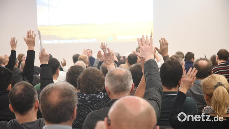 Rund die Hälfte der Teilnehmer am Windkraft-Workshop kam aus Weiden, die andere Hälfte aus den Nachbargemeinden. Bild: Gabi Schönberger