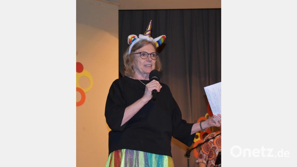 Frauenbund Vorsitzende Doris Schreglmann als Einhorn. Bild: rgr