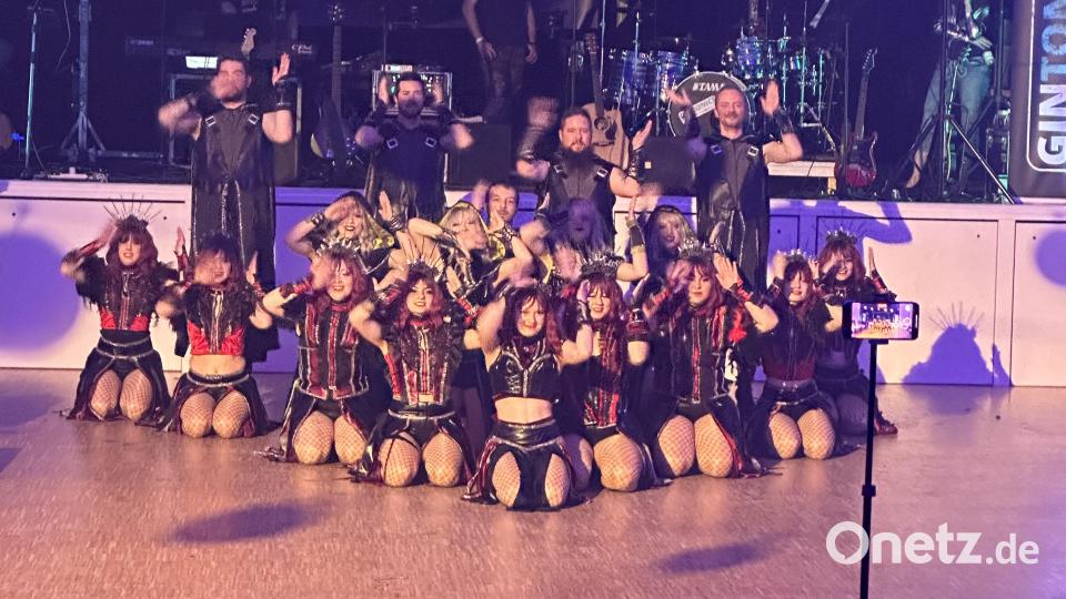 Ein echtes Highlight war der Auftritt der Prinzengarde des TSV Reuth. Bild: fks