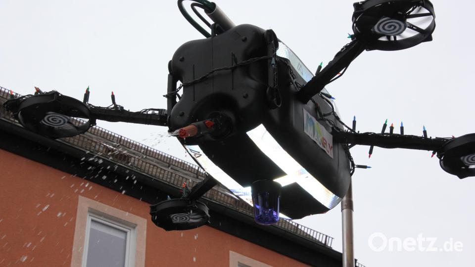 Die wasserführende Drohne der Marktredwitzer Wehr im Einsatz. Bild: kro