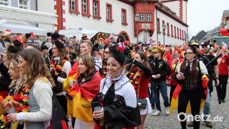 Sie wurden gefeiert: Die Deutschen Meister im Tanzsport der Faschingsgilde Marktredwitz-Dörflas Bild: kro
