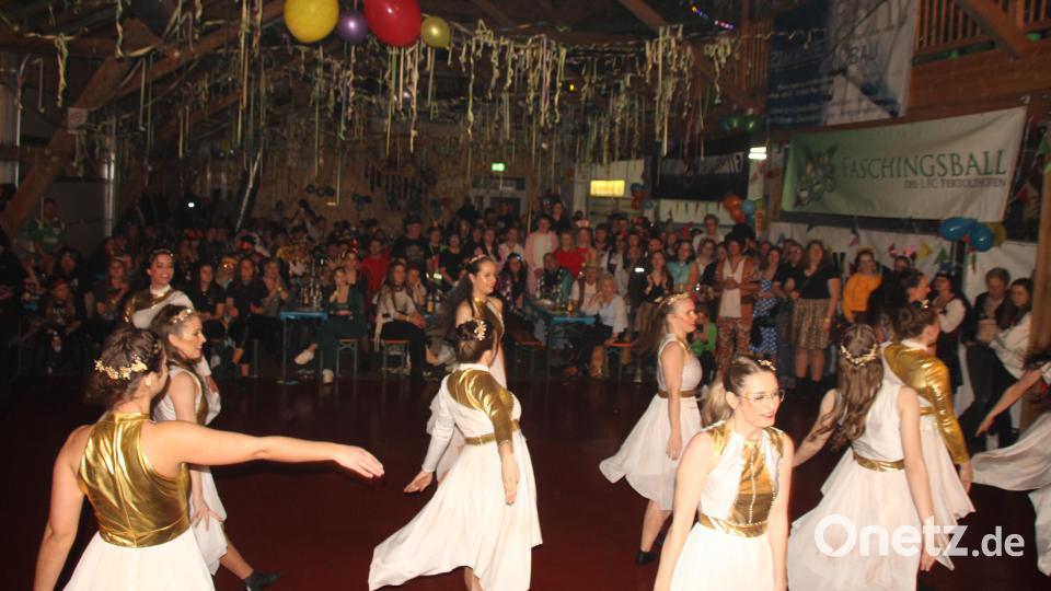Die Grün-Weißen zeigten einen &quot;Göttlichen Schautanz&quot;. Bild: frd