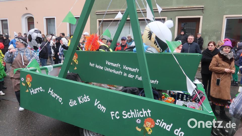 Ja, wo sind sie denn, die Kids vom FC Schlicht`? Bild: rha