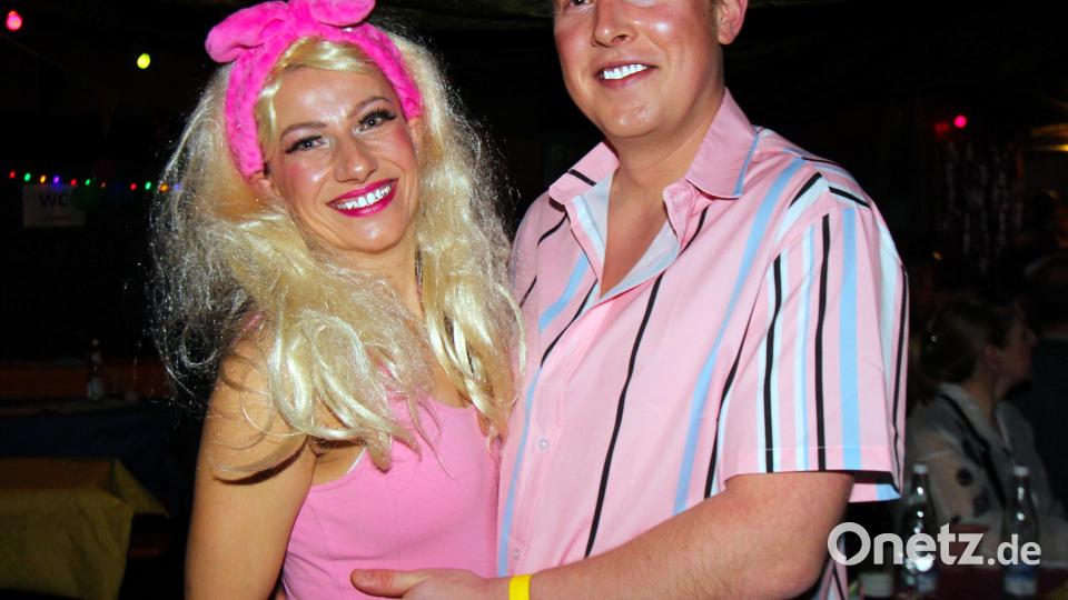 Barbie und ihr Ken ganz in rosa. Bild: war