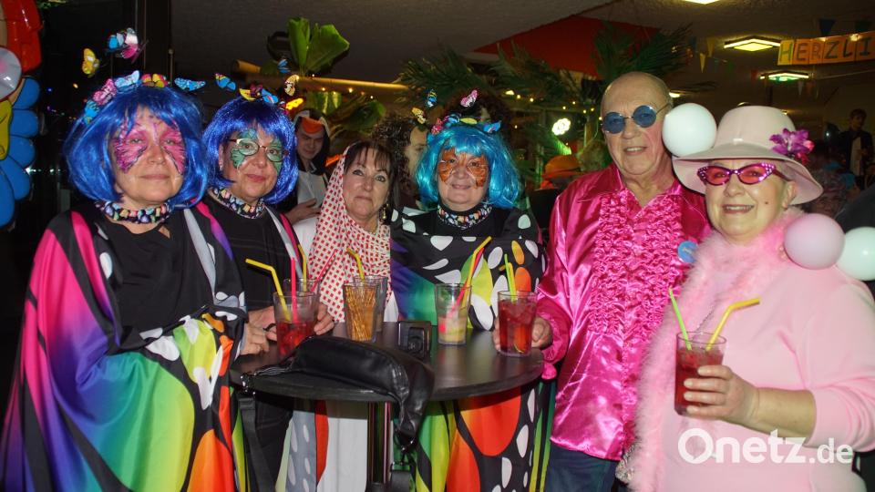 Eine kurze Tanzpause in der Bar. Bild: mmj