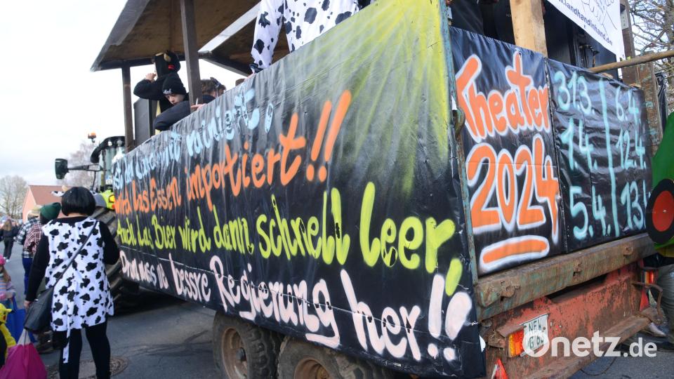 Ein weiterer Spruch nimmt die Bundesregierung aufs Korn. Bild: bey