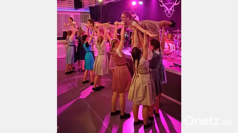 Eine bemerkenswerte Show legen die Diamond Dancers auf das Parkett. Bild: do
